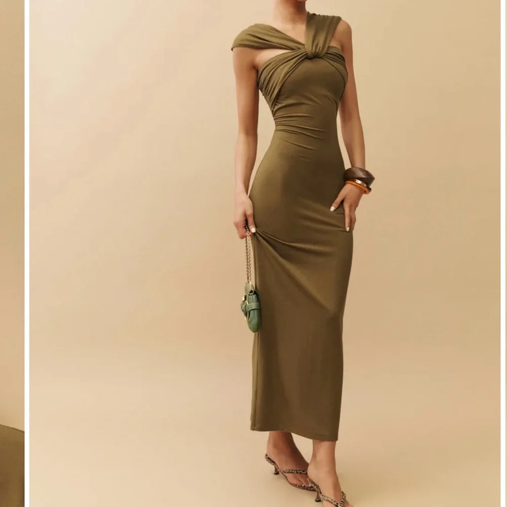 Reformation Olive Strapless Dress - Picture 2 of 5